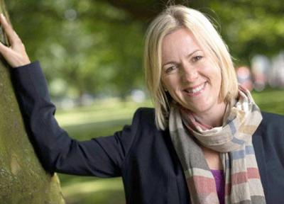 رمانی تازه از جوجو مویز در بازار کتاب ایران می نشیند