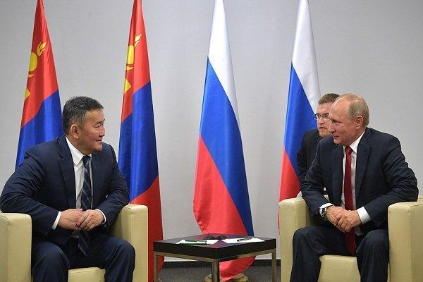 پوتین با رئیس جمهوری مغولستان دیدار می نماید