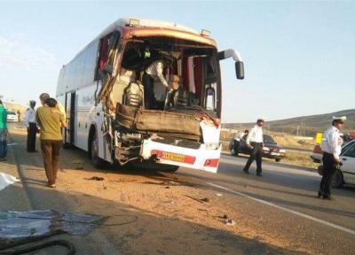 تصادف اتوبوس و پژو در محور اهواز - خرمشهر