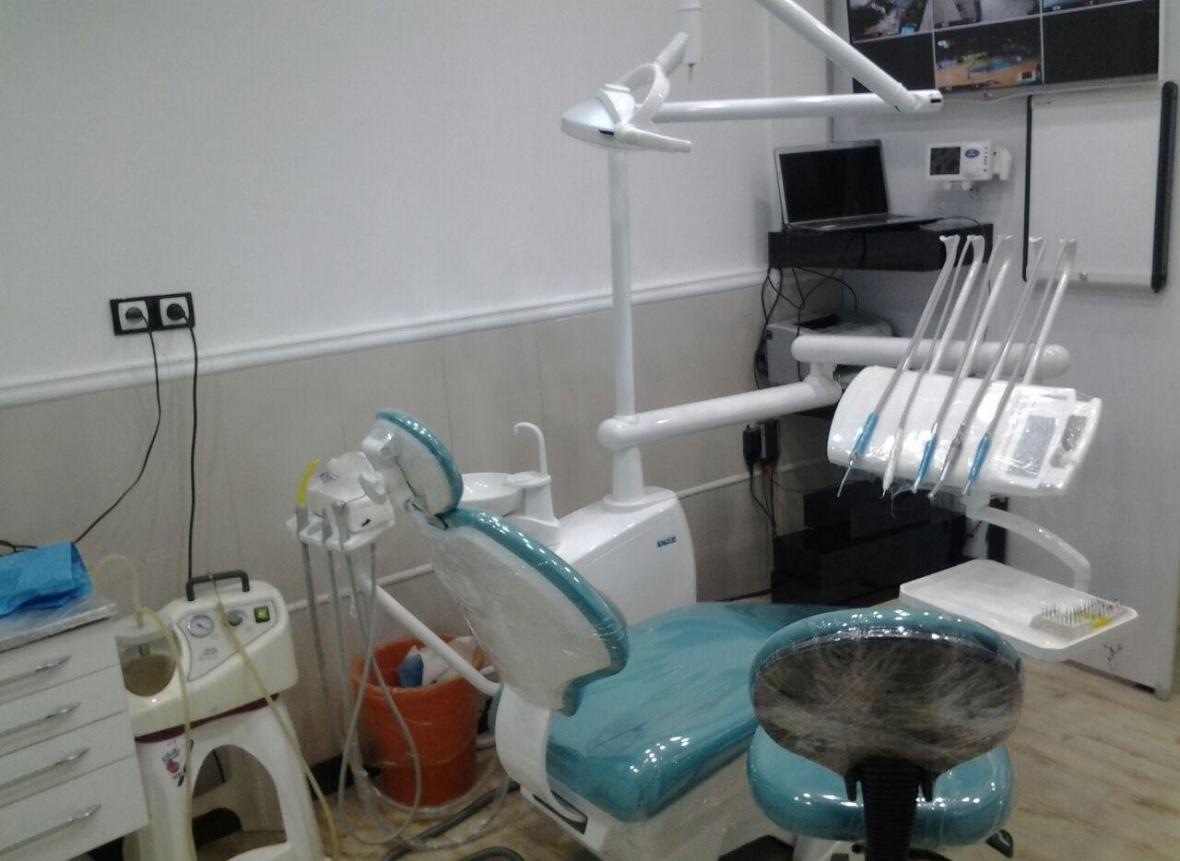 رئیس اداره دندان پزشکی وزارت بهداشت عنوان نمود؛ راه اندازی سیستم ارجاع خدمات دندان پزشکی، وابستگی شدید تجهیزات دندان پزشکی به واردات