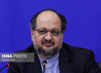 وزیر کار در جمع کارگران نیشکر هفت تپه حضور یافت