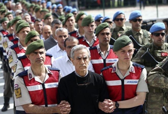 حکم 141 بار حبس ابد برای 17 نظامی ارشد پیشین ترکیه