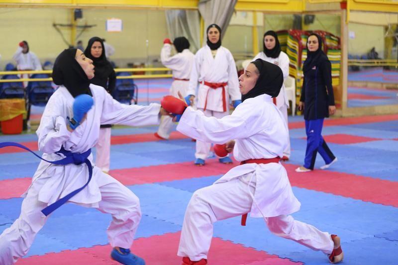 خبرنگاران اردوی تیم کاراته دختران یزد زیر نظر سرمربی تیم ملی شروع شد