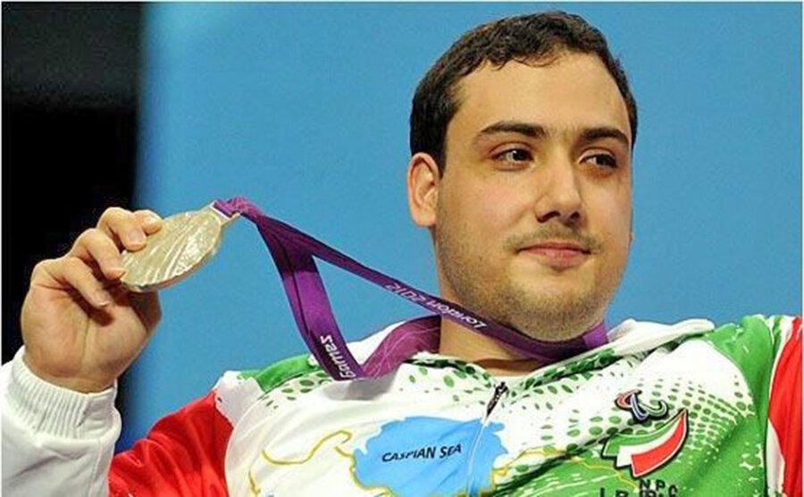 پاراوزنه برداری قهرمانی جهان؛ اولین مدال طلای ایران بر پاراوزنه برداری قهرمانی جهان؛ اولین مدال طلای ایران بر گردن روح اله رستمی