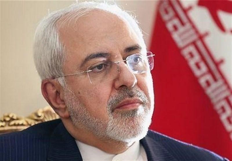ظریف: آمریکا قبلاً با بمب هسته ای به غیرنظامیان حمله می کرد ظریف: آمریکا قبلاً با بمب هسته ای به غیرنظامیان حمله می کرد و امروز با تروریسم مالی