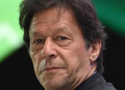 عمران خان از پایان مسائل اقتصادی در پاکستان خبر داد