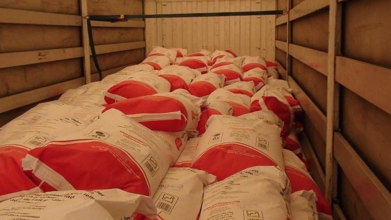 اهدا 9260 عدد شیر خشک و غذای کودک در حوزه صمت به سیل زده گان