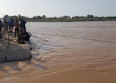 خبرنگاران یک سرباز وظیفه ارتش حین تعمیر پل شناور دهستانی در خوزستان غرق شد