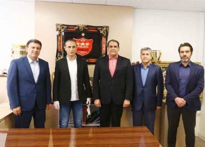 هیئت مدیره پرسپولیس همچنان درگیر انتخاب کارگزار بهتر