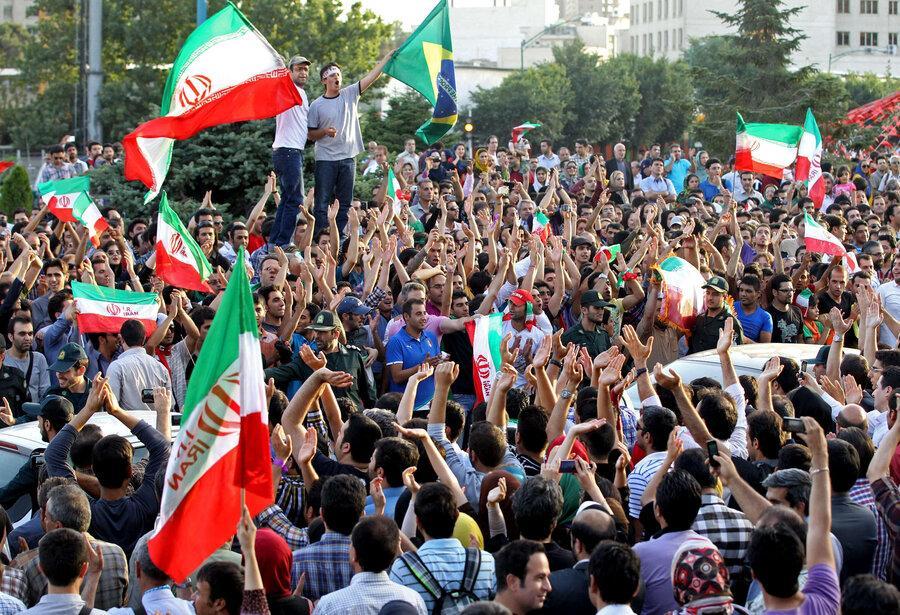 تصاویر ، جشن صعود ایران به جام جهانی از سئول تا تهران
