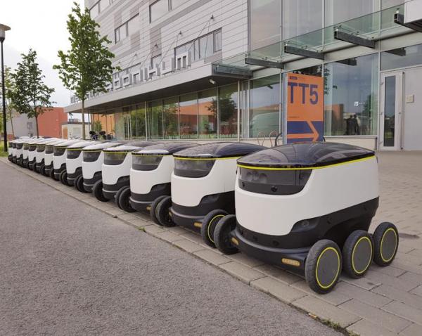 جولان روبات های پستچی در شهر های هوشمند