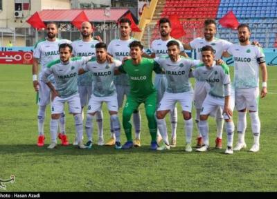 سرمربی آلومینیوم تا 2 روز دیگر معرفی می گردد