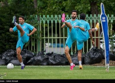 دیاباته و موسوی غایبان استقلال مقابل صنعت نفت، ابهام در مورد شرایط مهدی پور