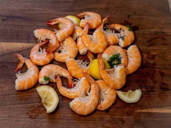 16 روش تشخیص میگو تازه ، مشخصات پا، پوست و چشم میگوی تازه